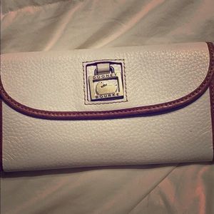 Dooney Bourke wallet